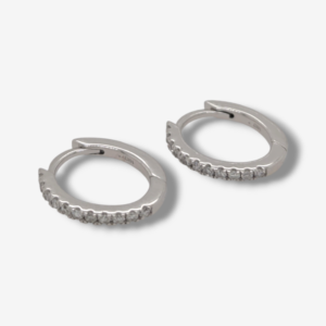 Huggies (11 x 11 mm) Semi-Ovalados  c/ Diamantes Pave (0.14 Ct)- Oro Blanco 14Kts