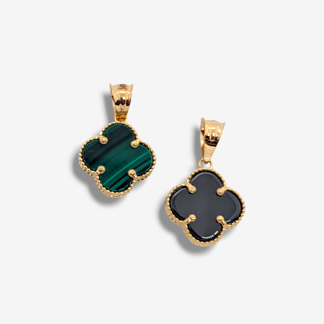 Dije (11 mm) Trebol c/ Contrargolla - Oro Amarillo 18Kts