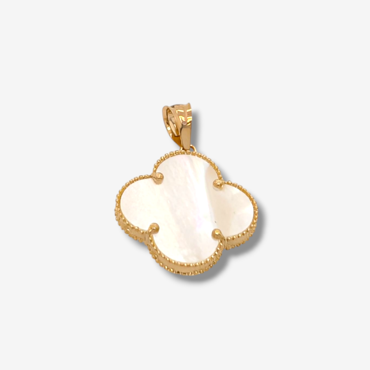 Dije (17 mm) Trebol MOP c/ Contrargolla - Oro Amarillo 18Kts