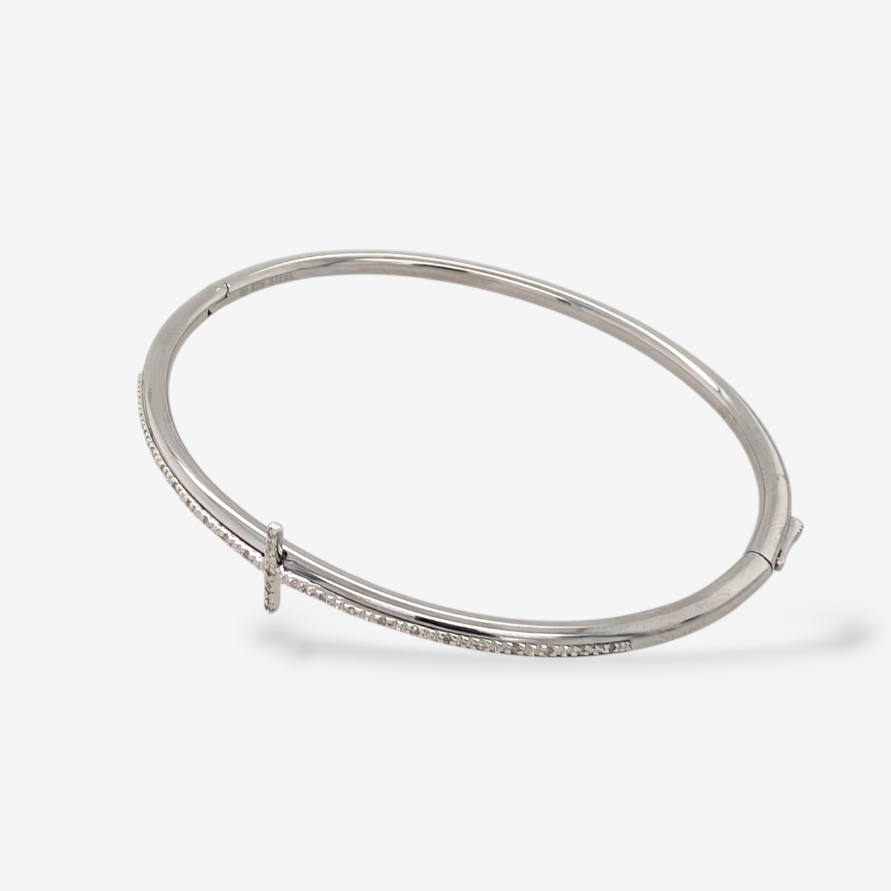 Pulsera (#18) Bangle Tubo Redondo (3 mm) c/ Cruz Diamantes Pave (0.10 Ct) - Acero