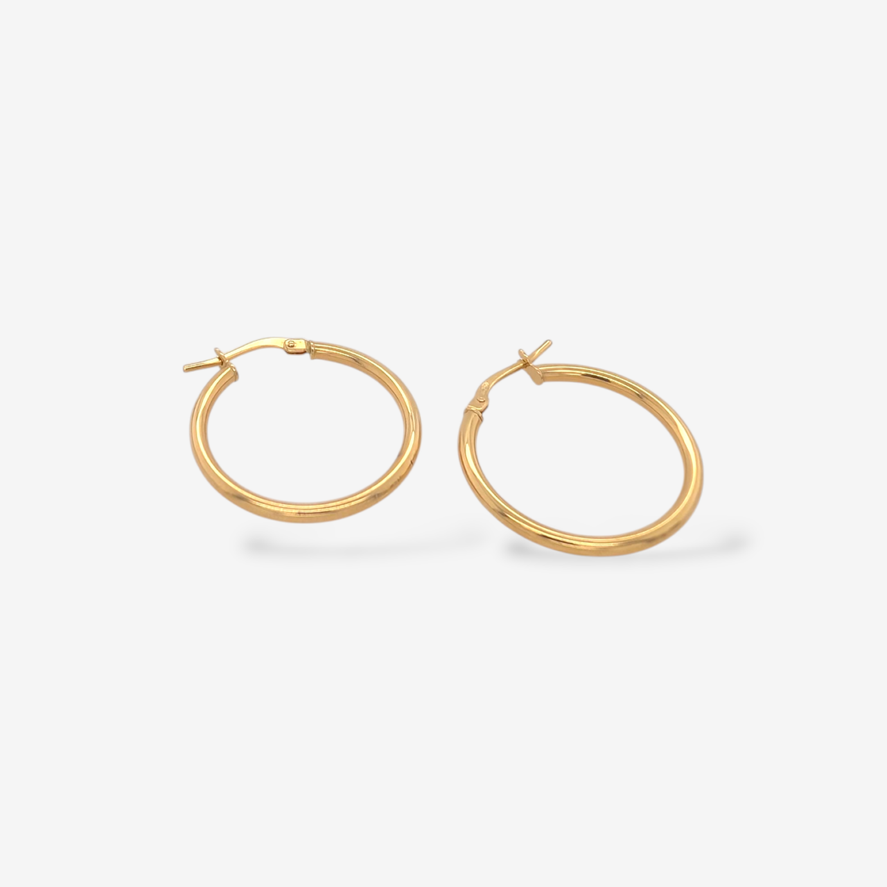 Zarcillos (24 mm) Argollas Tubo Redondo Light (2 mm) - Oro Amarillo 18Kts