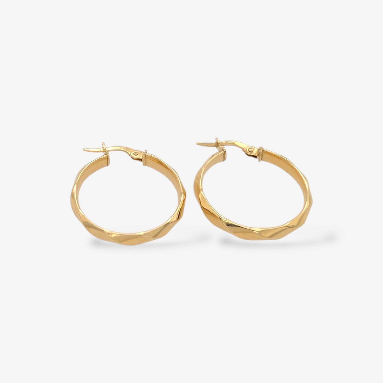 Zarcillos (23 mm) Argollas Media Cana Twist (3.6 mm) - Oro Amarillo 18Kts