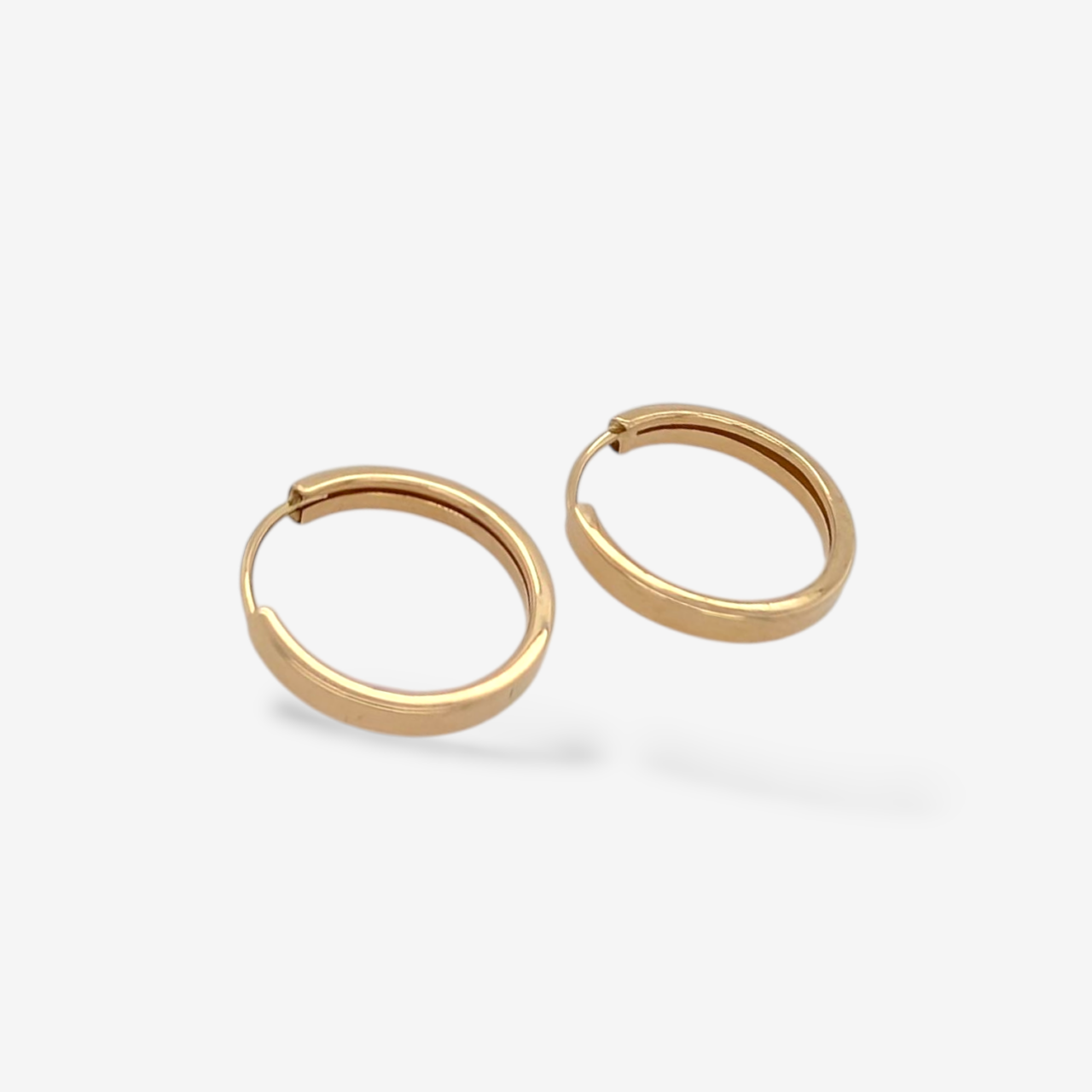 Argollas (17 mm) Tubo Rectangular (2.60 mm) - Oro Amarillo 14Kts