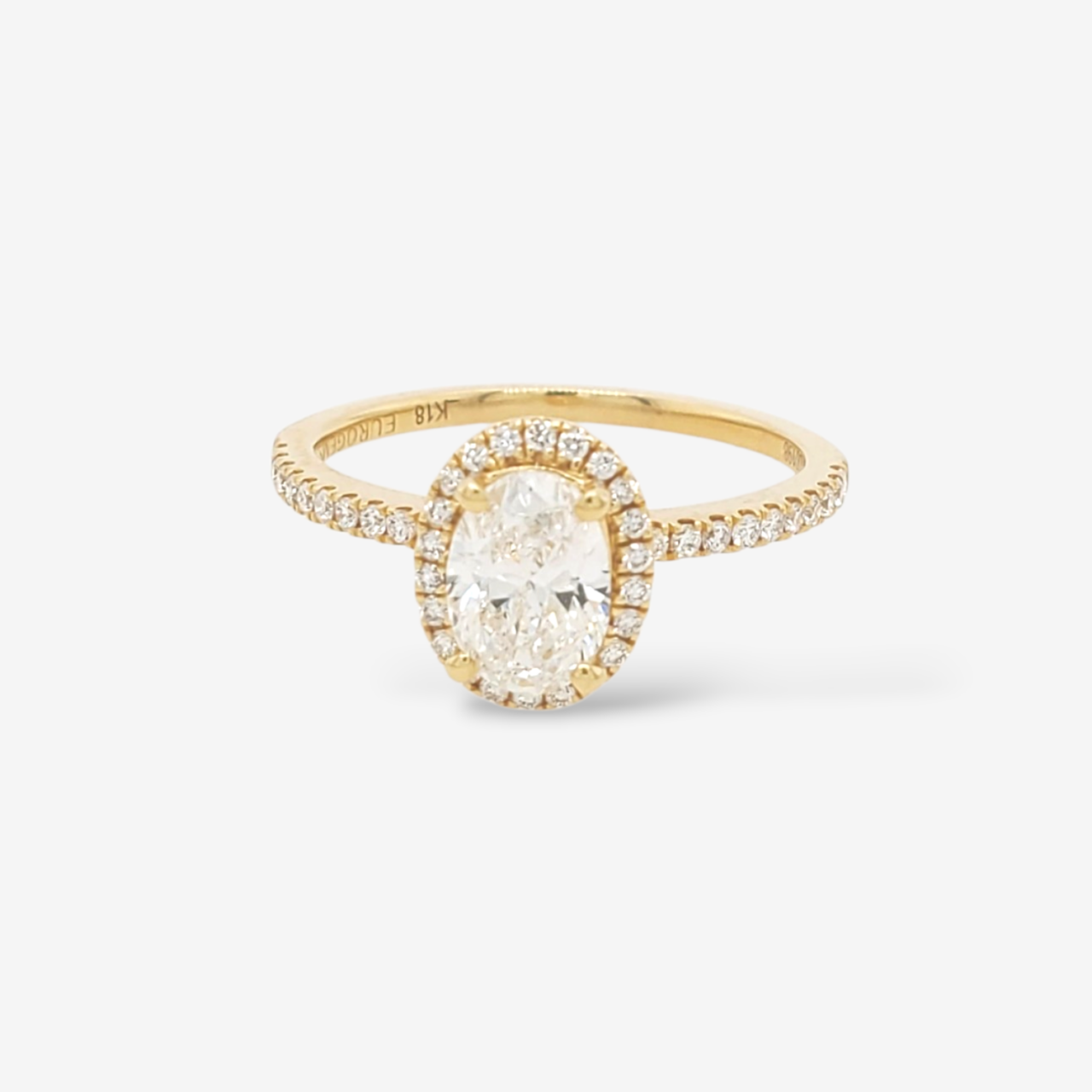 Anillo (0.78 Ct) Compromiso Labgrown Oval Aro & Halo de Diamantes Pave Naturales (0.20 Ct) - Oro Amarillo 18Kts