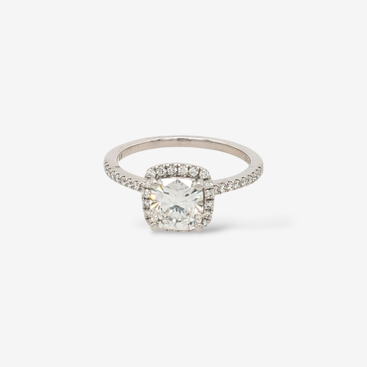 Anillo (1.08 Ct) Compromiso Diamante Labgrown Cushion Halo & Aro c/ 4 Prongs - Oro Blanco 18Kts