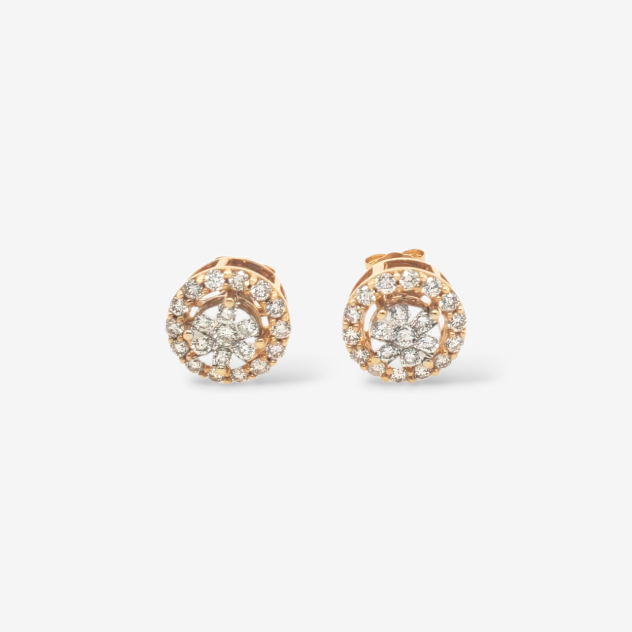 Zarcillos (1 Ct) Post Studs Diamante Labgrown c/ Diamantes Naturales Centro Ilussion Halo Pave - Oro Amarillo 14Kts