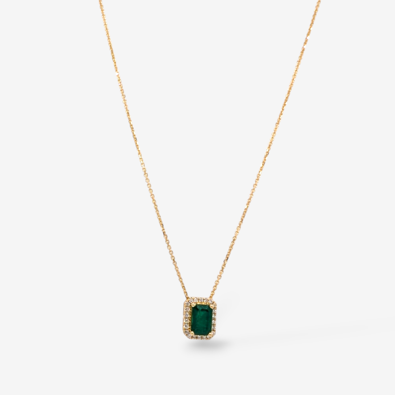 Cadena (40 cm) Fina Cable c/ Esmeralda Rectangular (0.65 Ct) c/ Halo Diamantes Naturales - Oro Amarillo 18kt