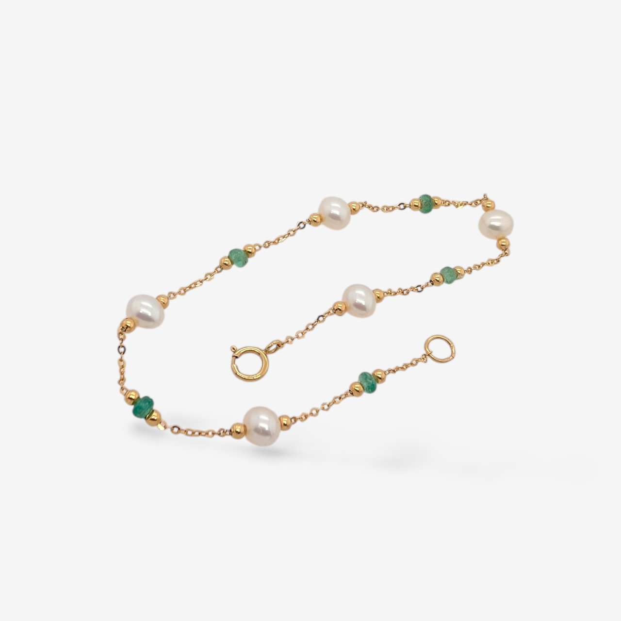 Brazalete (18 cm) Cadena Fina Cable c/ Perlas Cultivadas (5mm) & Esmeraldas c/ Cierre Spring - Oro Amarillo 18Kts