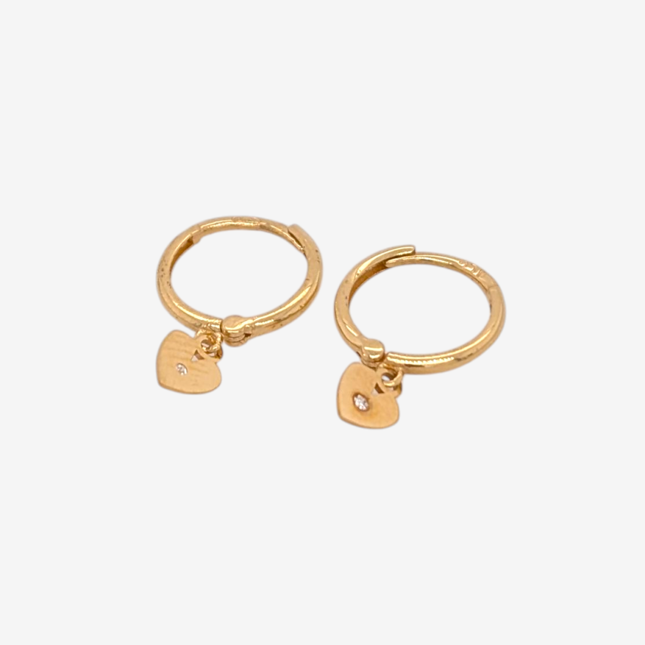 Zarcillos (11 mm) Huggies c/ Corazones Alargados (5 x 4 mm) & Zircón Central - Oro Amarillo 18Kts