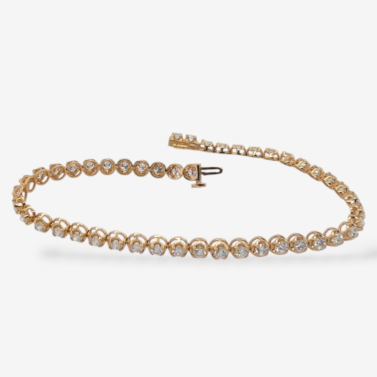 Brazalete (18 cm) Tennis (3.40 mm) c/ Diamantes Labgrown (2.75 Ct) c/ Caja - Oro Amarillo 14Kts